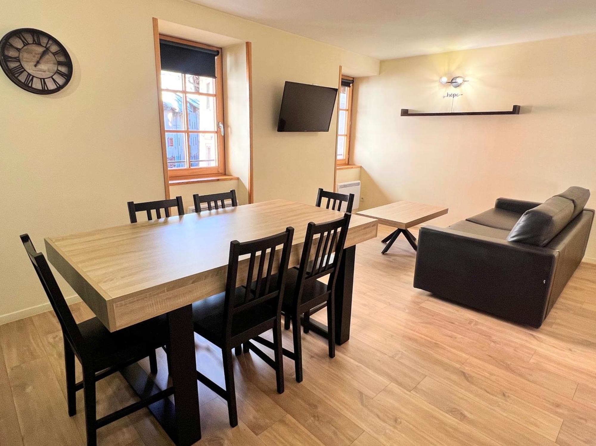 Appartement T3 Au Cœur Du Centre Historique De #6 *
